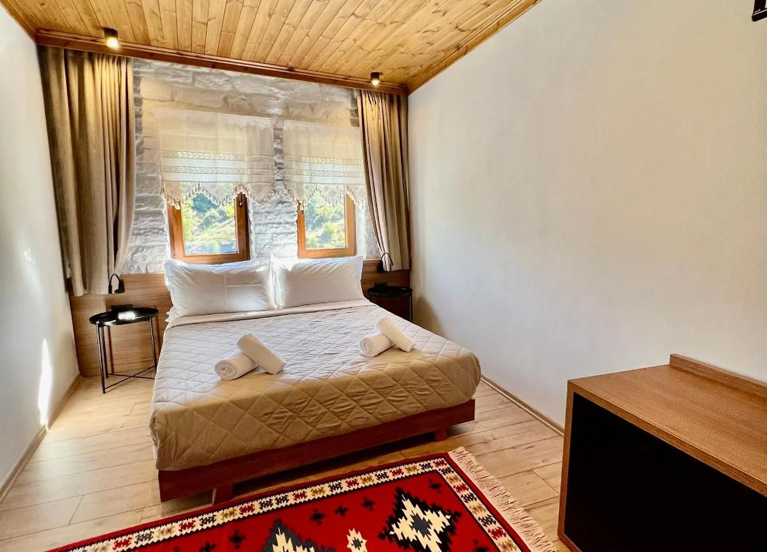 ***  The Stone Sky Hotel Gjirokaster Albania