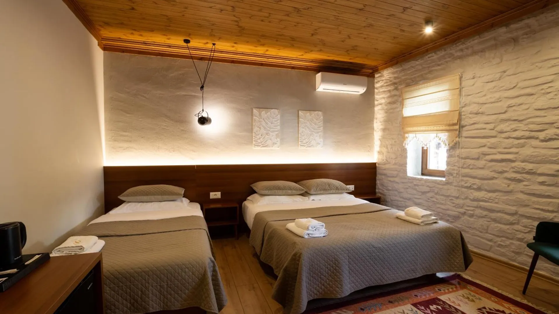 The Stone Sky Hotel Gjirokastër
