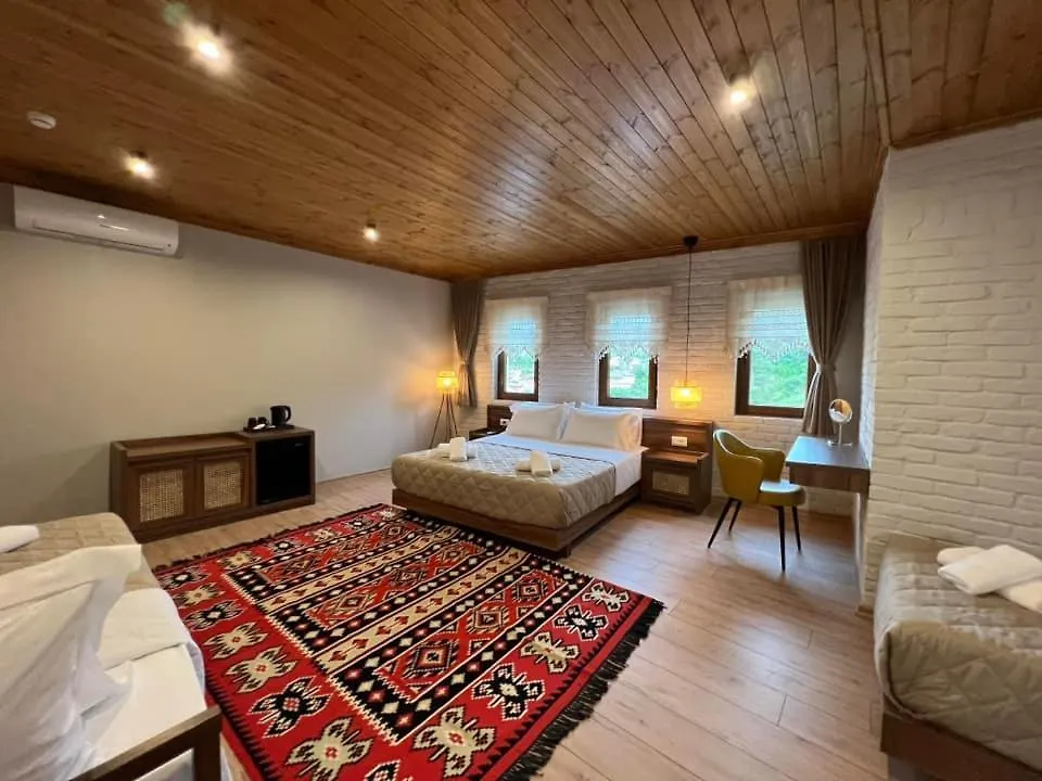 The Stone Sky Hotel Gjirokastër