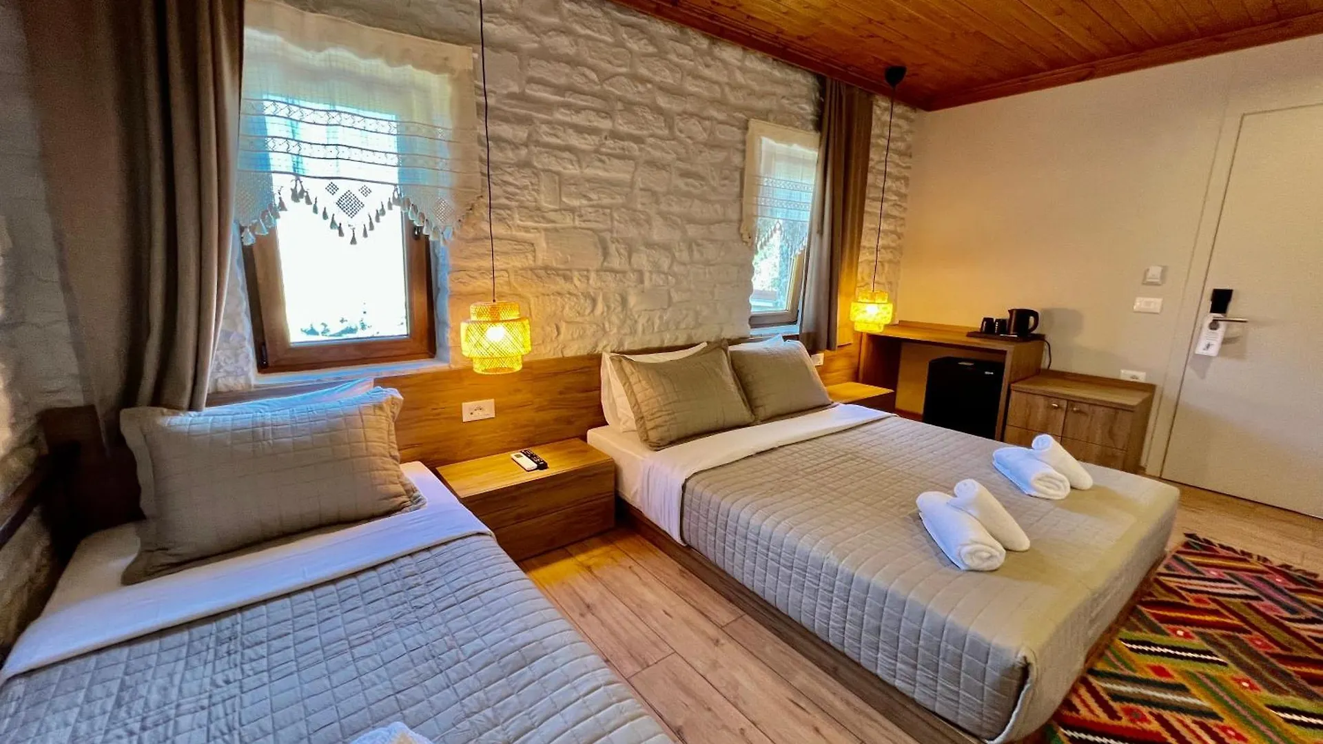 The Stone Sky Hotel Gjirokastër
