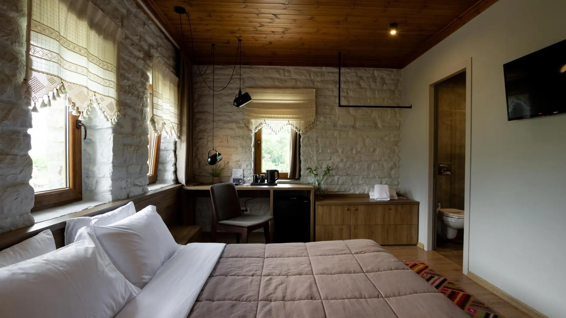 The Stone Sky Hotel Gjirokaster