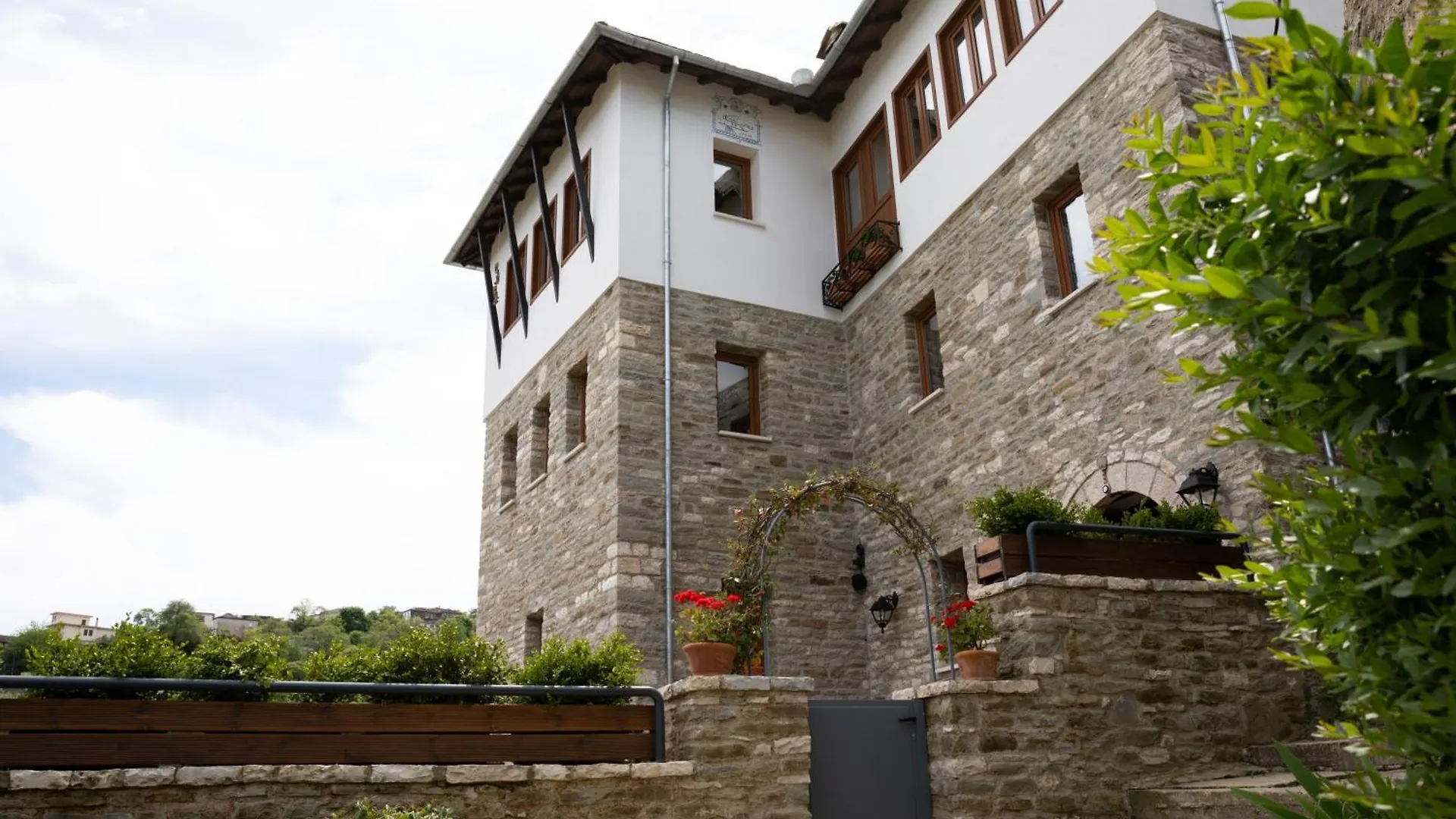 The Stone Sky Hotel Gjirokaster